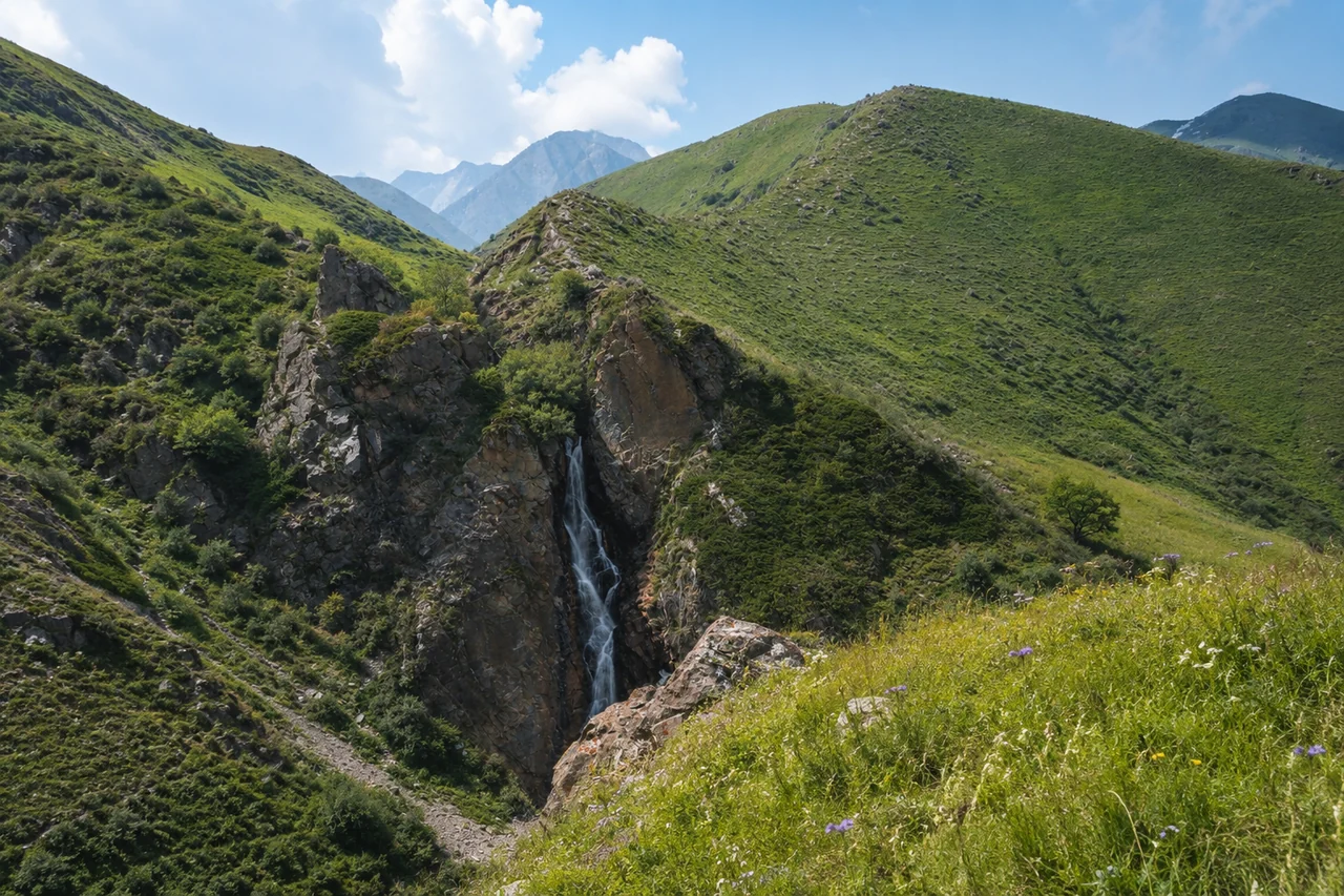 Плато Кок-Жайляу с альпийскими лугами