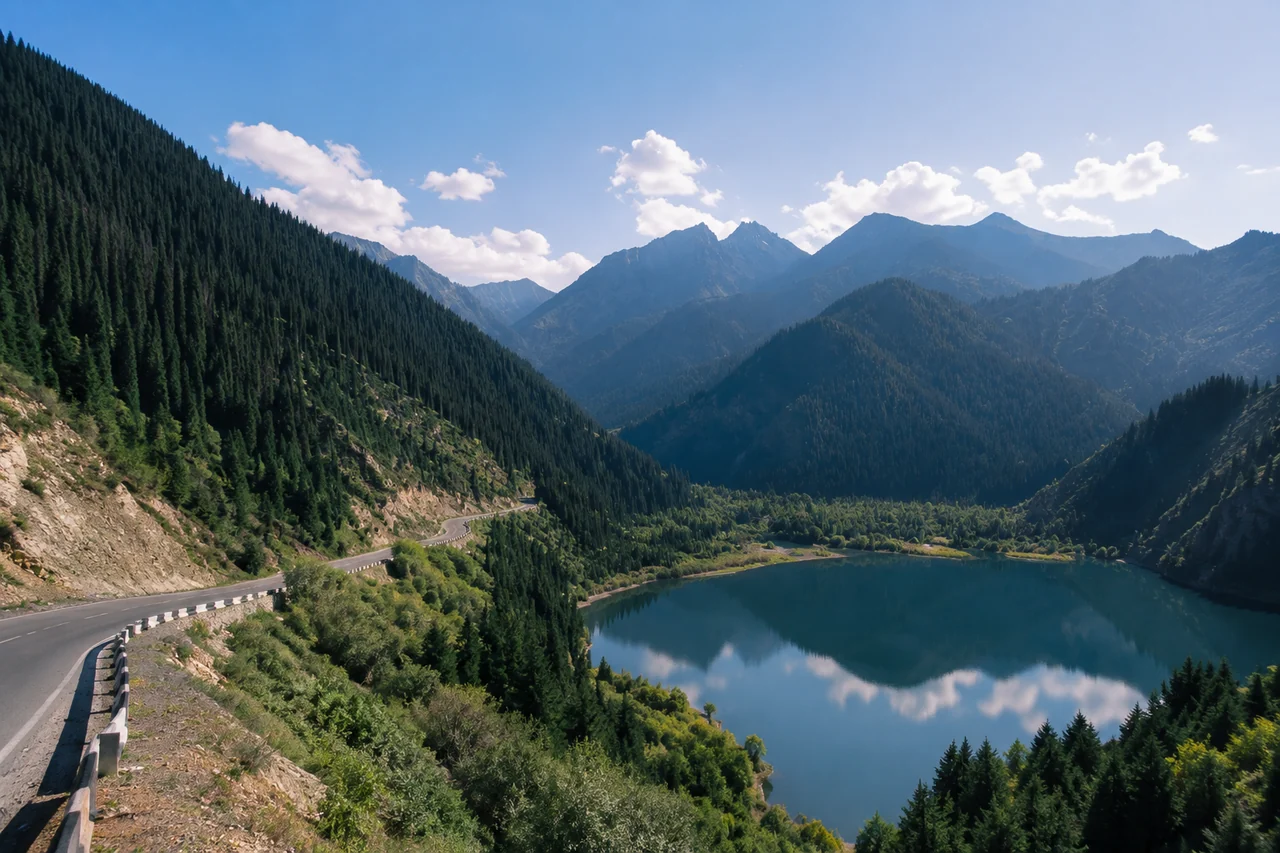 Панорама Иссыкского ущелья